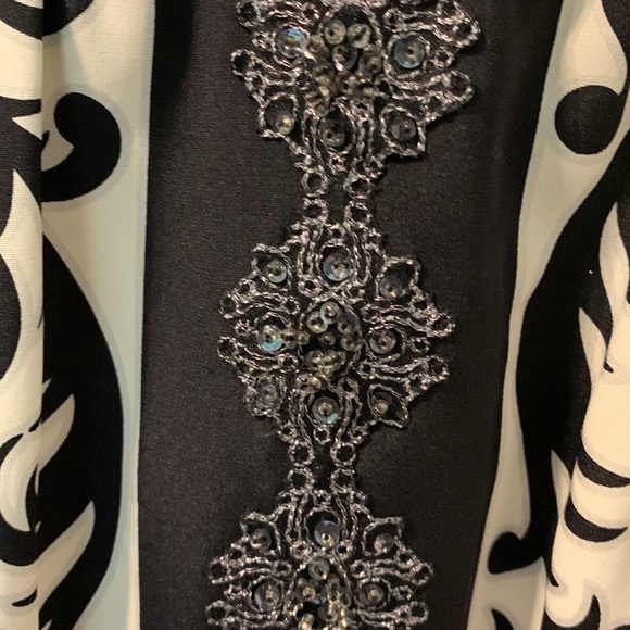 Nicole Miller Collection Black & White Printed Silk Dress Size 4 - Picture 4 of 10